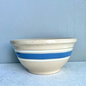 WATT POTTERY antique ovenware mixing bowl 1940-60 made in USA